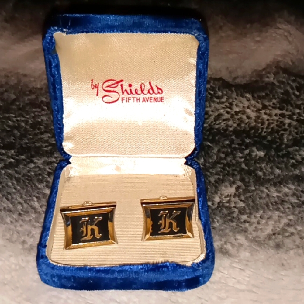 Cuff links